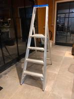 Solide aluminium ladder 4 sporten, Doe-het-zelf en Bouw, Ophalen, Ladder