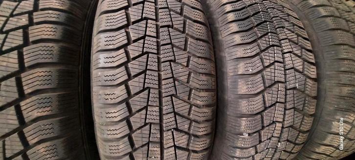 Kit hiver 5 trous 205 60 16 pour Peugeot et Citroën, Autos : Pièces & Accessoires, Pneus & Jantes, Pneu(s), Pneus hiver, 16 pouces