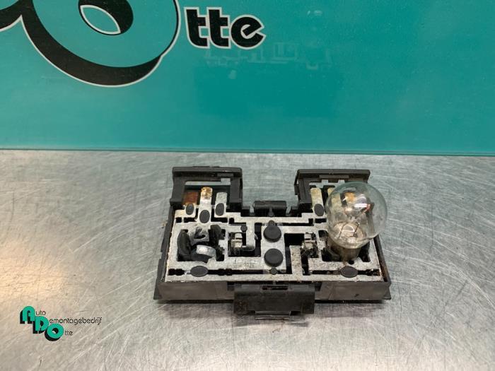 Circuit imprimé feu arrière droit d'un Volkswagen Corrado, Autos : Pièces & Accessoires, Éclairage, Volkswagen, Utilisé, 3 mois de garantie