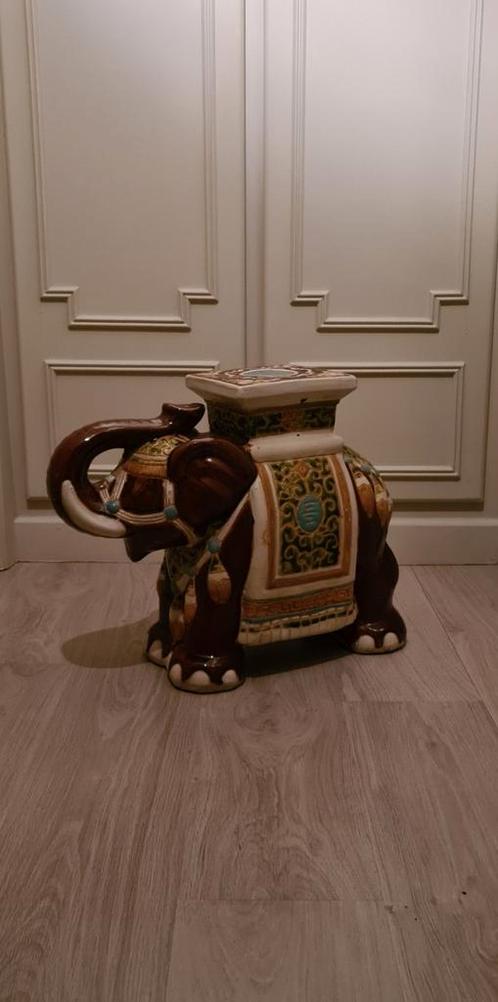 VINTAGE BOHO OLIFANT - KERAMIEK - PLANTENTAFEL, Verzamelen, Beelden en Beeldjes, Ophalen