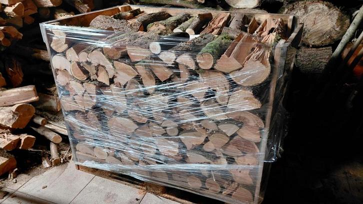 Bois de chauffage sec prêt à brûler. Paiement à la livraison, Jardin & Terrasse, Bois de chauffage, Bûches, Frêne, 6 m³ ou plus