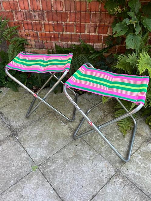 2 plooibare vintage kampeerstoeltjes gestreept, Caravans en Kamperen, Kampeermeubelen, Gebruikt, Campingstoel, Ophalen of Verzenden
