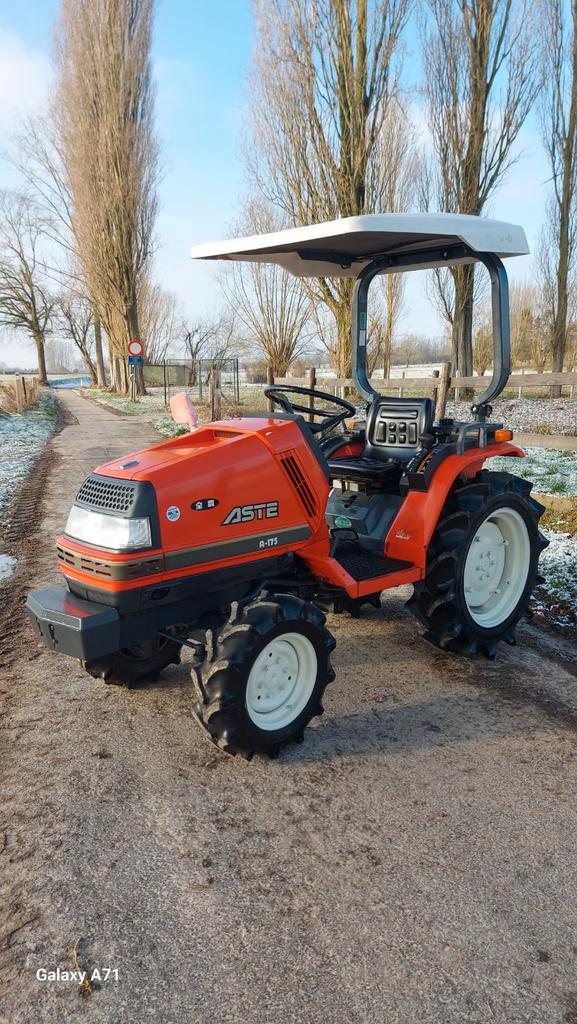 Minitractor kubota 21pk 4x4 HYDROSTAAT! TOPPER!, Articles professionnels, Agriculture | Tracteurs, Enlèvement
