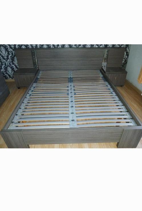 Bed van 160x200cm met 2 lichte beddensets+bultex boxspring, Huis en Inrichting, Slaapkamer | Complete slaapkamers, Zo goed als nieuw