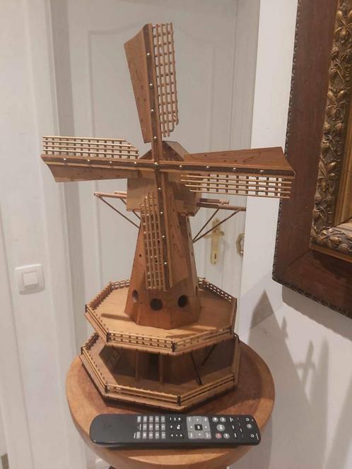 Groot houten model van een windmolen met muziekmechanisme, Antiek en Kunst, Antiek | Overige Antiek, Ophalen of Verzenden