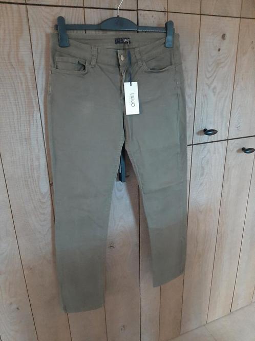 LIU JO kaki stretch jeans Mt30 (nwpr 179eur), Kleding | Dames, Spijkerbroeken en Jeans, Nieuw, W30 - W32 (confectie 38/40), Overige kleuren