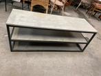 Industrieel tv-meubel – met betonlook afwerking, Huis en Inrichting, Ophalen, Overige materialen, Gebruikt, 100 tot 150 cm