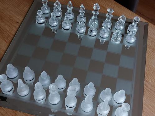 schaakspel van glas en spiegel, Hobby en Vrije tijd, Gezelschapsspellen | Bordspellen, Gebruikt, Een of twee spelers, Ophalen