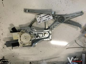 Opel Vectra C  Sw  2005 Elektr Raammechanisme Linksvoor of R beschikbaar voor biedingen