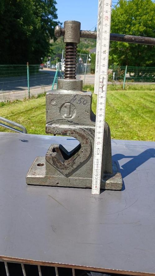 ETAU à tube ,a rond, Doe-het-zelf en Bouw, Metalen, Zo goed als nieuw, Overige metalen, Ophalen