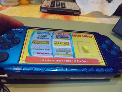 Console PSP, Slim blauw + spel Namco Museum + kabel (orig), Games en Spelcomputers, Spelcomputers | Sony PSP, Gebruikt, PSP, Blauw