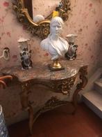 Ensemble en bois sculpté et doré