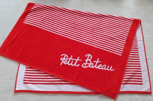 Lot de 2 serviettes de plage - NEUF, Huis en Inrichting, Badkamer | Badtextiel en Accessoires, Nieuw, Handdoek, Rood, Ophalen