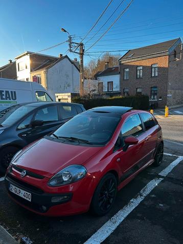 Fiat Punto Evo Abarth, Voorwielaandrijving, Euro 5, Stof, Zwart