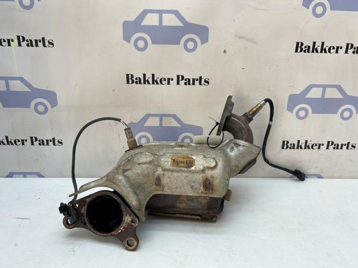 Katalysator van een Renault Clio, Auto-onderdelen, Uitlaatsystemen, Renault, Gebruikt