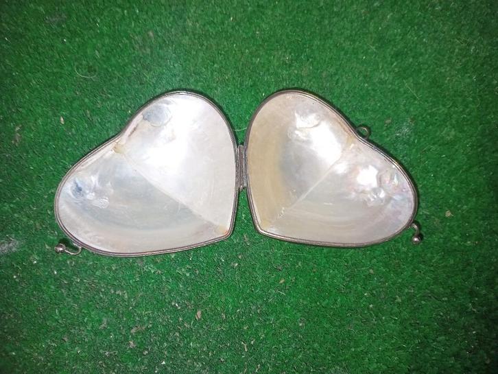 19e eeuwse etui met parelmoer en zilveren hart, Handtassen en Accessoires, Antieke sieraden, Hanger, Zilver, Ophalen of Verzenden