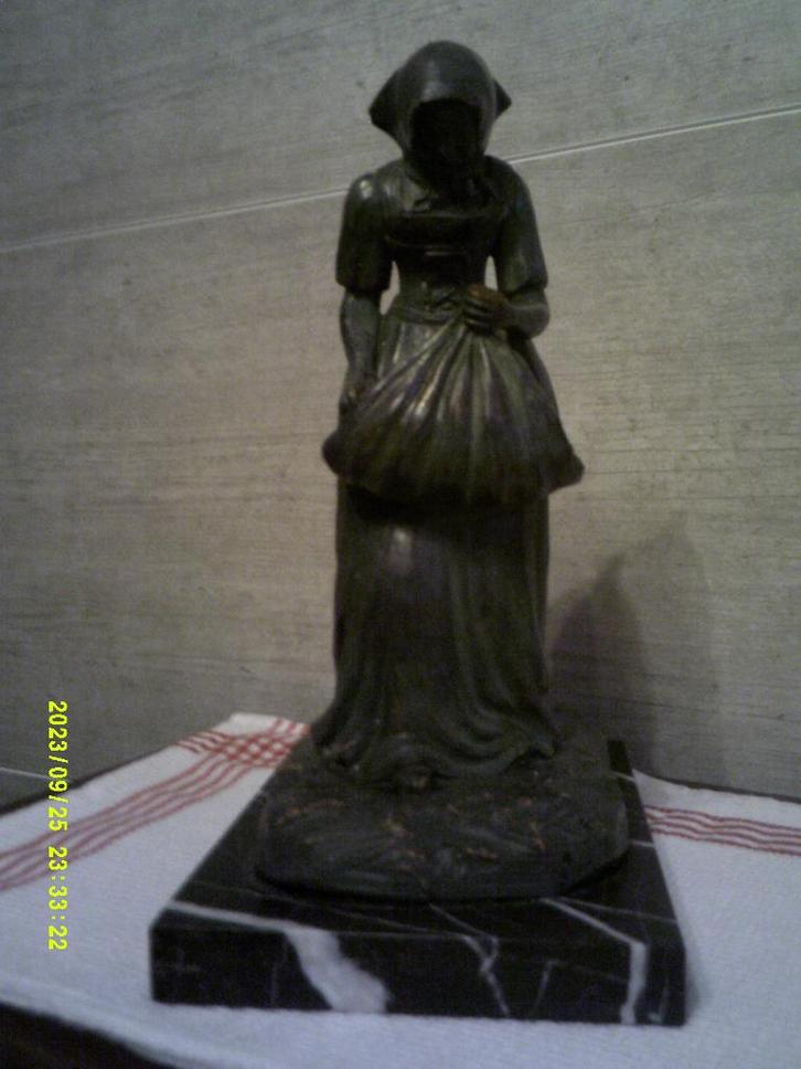 Semeuse en Bronze Objet d'art en parfait état, Antiquités & Art, Antiquités | Bronze & Cuivre, Bronze, Enlèvement