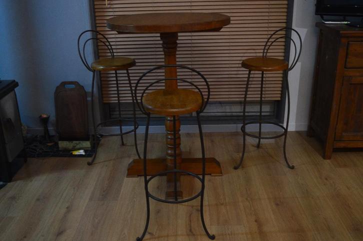 Mange debout et chaises haute, Maison & Meubles, Tables | Tables mange-debout, Comme neuf, Enlèvement