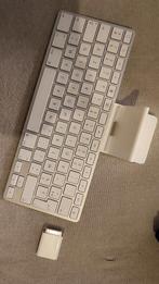 Apple keyboard iPad 1 en SD kaart aansluiting, Computers en Software, Ophalen of Verzenden, Gebruikt