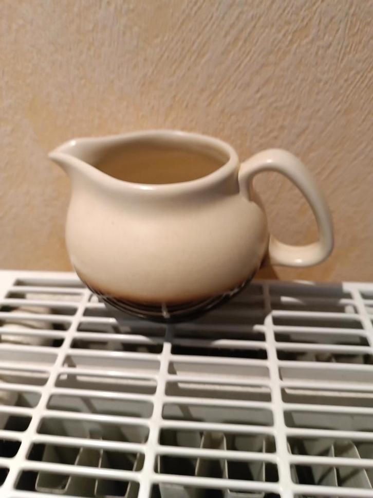 A vendre un pot au lait Boch, Antiquités & Art, Antiquités | Céramique & Poterie, Enlèvement