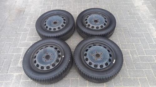 Velgen set + banden van een Volkswagen Touran, Auto-onderdelen, Banden en Velgen, Personenwagen, Gebruikt, 3 maanden garantie