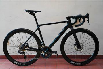 Canyon Ultimate di2 dt swiss 1100