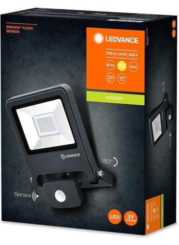 LEDVANCE LED éclairage extérieur 30w 2700lm avec capteur beschikbaar voor biedingen