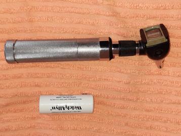 Otoscoop beschikbaar voor biedingen