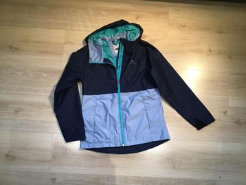 Quechua regenjas maat 140, Kinderen en Baby's, Quechua, Meisje, Ophalen of Verzenden, Zo goed als nieuw