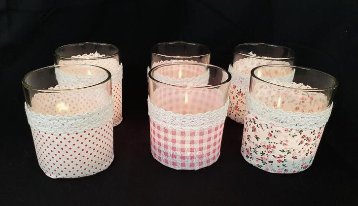 6 theelichtglaasjes met textiel en kantjes bekleed, Diversen, Kerst, Zo goed als nieuw, Ophalen of Verzenden