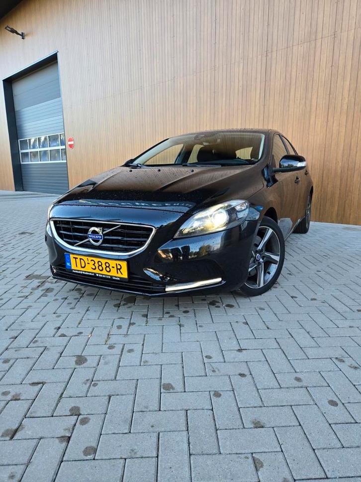 Volvo V40 2.0 D3 AUTOMAAT EURO6, Auto's, Volvo, Particulier, V40, ABS, Achteruitrijcamera, Adaptieve lichten, Adaptive Cruise Control