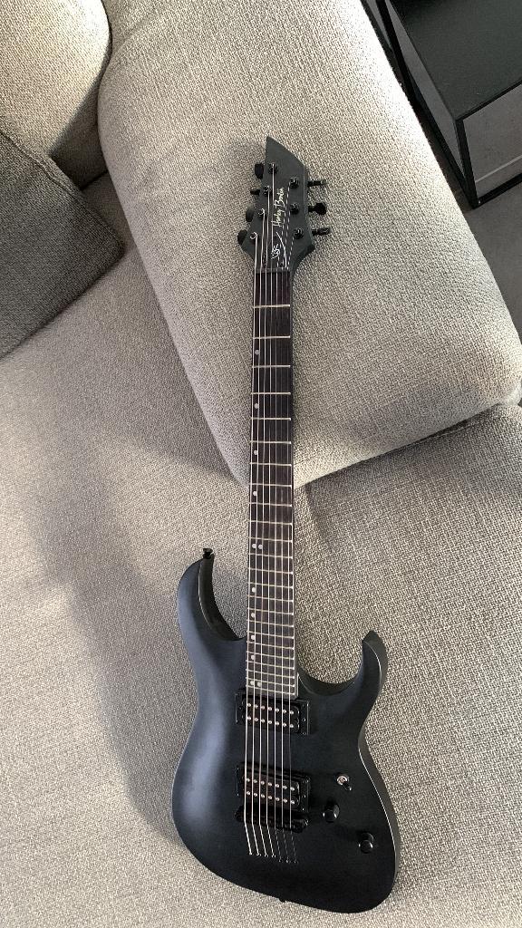 Harley Benton Baritone-7 SBK, Muziek en Instrumenten, Snaarinstrumenten | Gitaren | Elektrisch, Zo goed als nieuw, Solid body