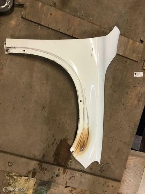 Mercedes GLA-klasse X156 Rechter spatbord A156001020, Auto-onderdelen, Carrosserie, Mercedes-Benz, Gebruikt, Ophalen of Verzenden