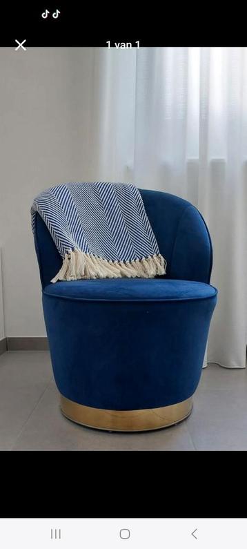 Bijzet zeteltje In koningsblauw  beschikbaar voor biedingen