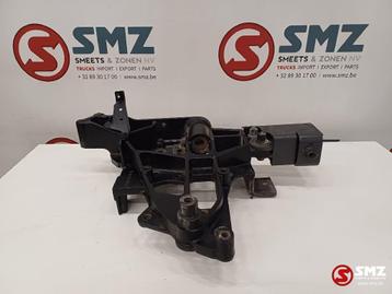 Occ bumperbeugel vooraan rechts Volvo beschikbaar voor biedingen