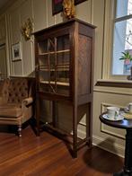 vintage houten vitrinekast op poten / etagere, Ophalen of Verzenden