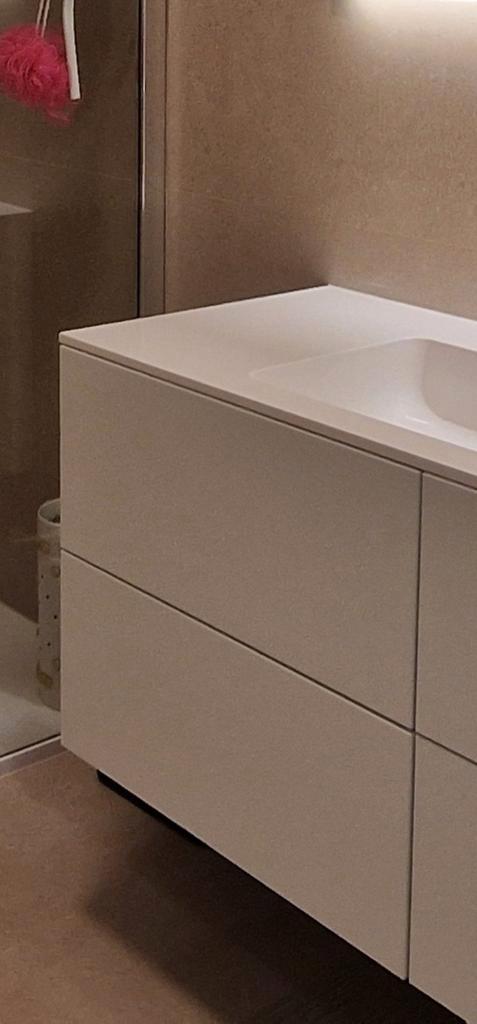 NIEUW! Onderbouw kast zonder lavabo. Beschadigd op front, Huis en Inrichting, Badkamer | Badkamermeubels, Ophalen