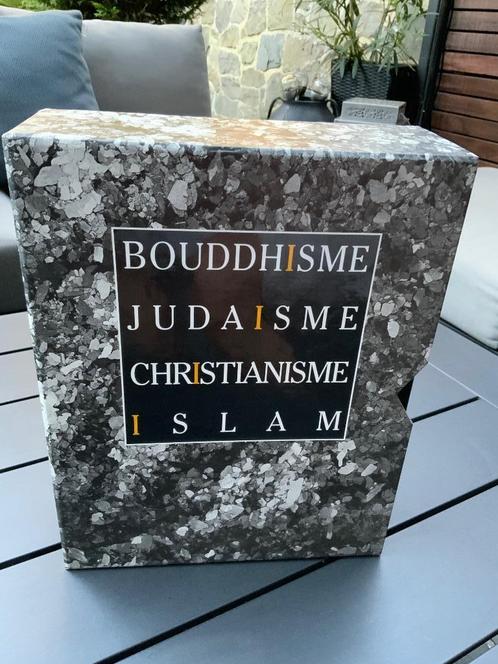 Coffret de luxe Bouddhisme - Judaïsme - Christianisme - Isla, Livres, Religion & Théologie, Comme neuf, Bouddhisme, Christianisme | Catholique