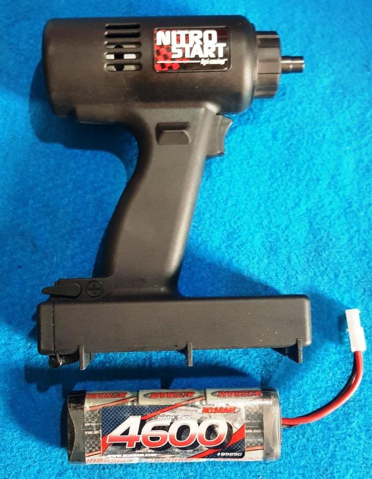 HPI Racing Nitro Start + een bijpassende 7.2V batterij, Hobby en Vrije tijd, Modelbouw | Radiografisch | Overige, Zo goed als nieuw