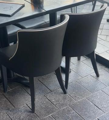 stoelen beschikbaar voor biedingen