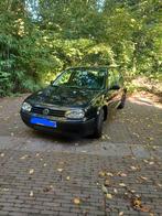 Golf 4 benzine 1.6 airco 5 deur, Auto's, Volkswagen, Zwart, Handgeschakeld, 5 deurs, Bluetooth