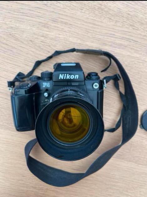 Nikon F4 + Nikkor AF 35-105 mm f/3,5 - 4,6, TV, Hi-fi & Vidéo, Appareils photo numériques, Comme neuf, Nikon, Enlèvement ou Envoi