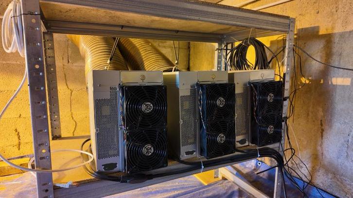 Lot 3 Antminer s19 k Pro 138 th/s, Computers en Software, Overige Computers en Software, Zo goed als nieuw, Ophalen of Verzenden