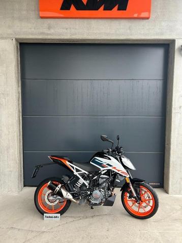 KTM DUKE 125 2023