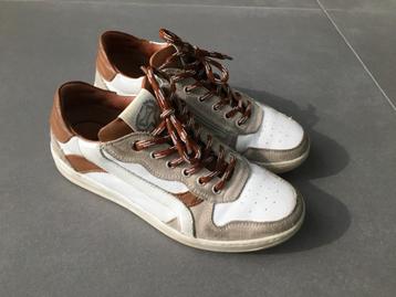 Jongensschoenen Stones & Bones M36 - zo goed als nieuw beschikbaar voor biedingen