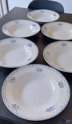 6 diepe borden St Amand, Ophalen of Verzenden