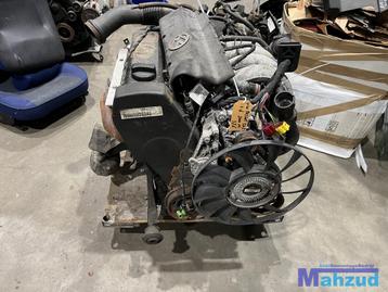 VW PASSAT 1.6 AHL Motor motorblok DCN Versnellingsbak 