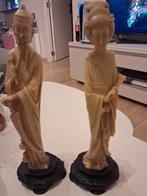 Ivoren beeldjes, Ophalen