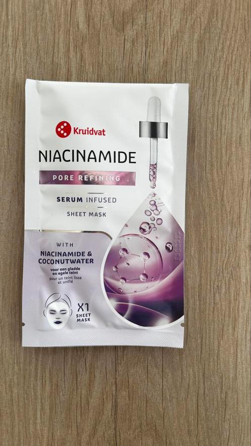 Pore Refining Niacinamide & Coconutwater Sheet Mask, Handtassen en Accessoires, Uiterlijk | Gezichtsverzorging, Nieuw, Ophalen of Verzenden