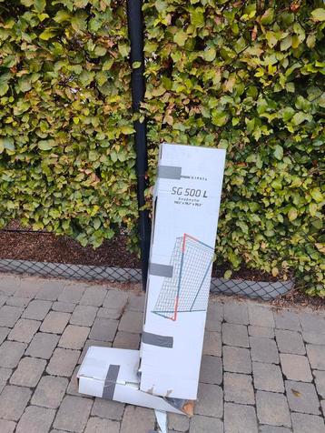 Voetbalgoal 3m x 2m x 1m, nieuw in doos beschikbaar voor biedingen